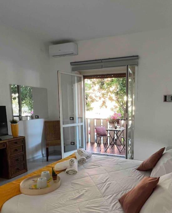 3 Fermate Dal Colosseo - Casa Vacanze Elena - 50 M Da Metro Garbatella Rome Exterior photo